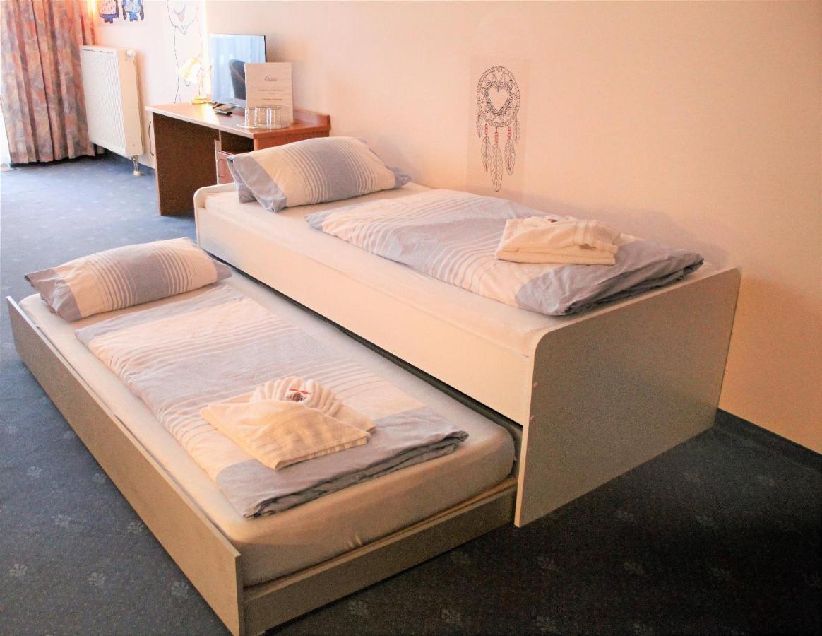 Waldhotel Feldbachtal 伦韦格地区诺伊豪斯 外观 照片