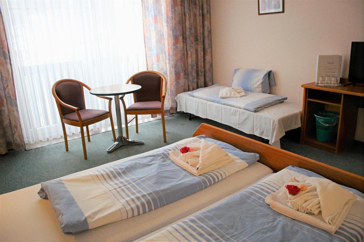Waldhotel Feldbachtal 伦韦格地区诺伊豪斯 外观 照片