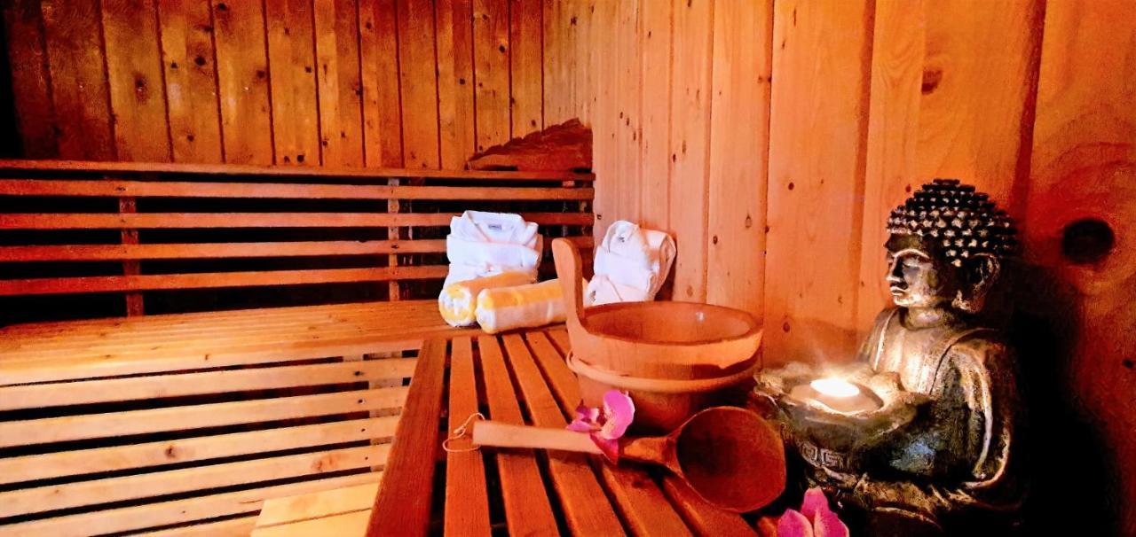 Waldhotel Feldbachtal 伦韦格地区诺伊豪斯 外观 照片